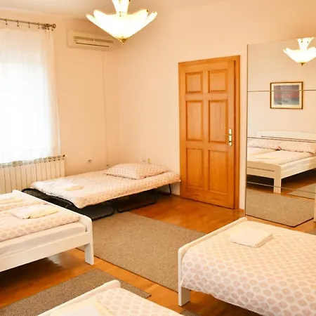 Danube Star 2 *